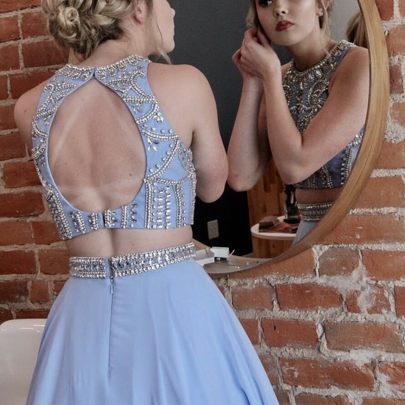 Prom dress - Picture 3 of 4